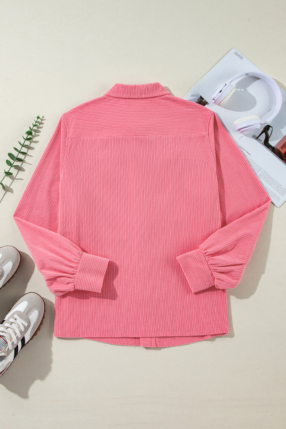 Chaqueta de pana Bonbon con botones, detalle de solapa y aberturas laterales