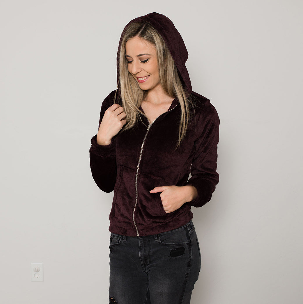 Veste à capuche zippée en velours basique