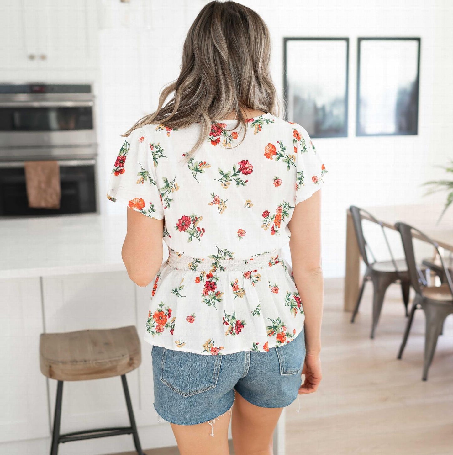 Floral Print Smocked Peplum Waist V-neck Short Flounced Sleeve Top