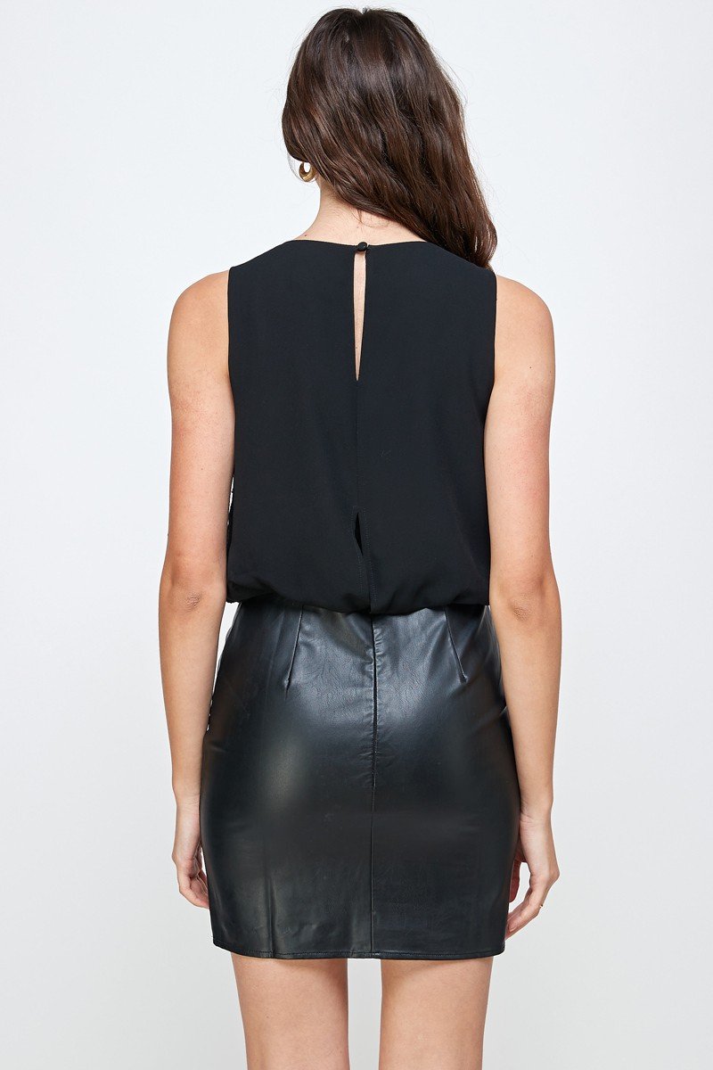 Robe droite texturée sans manches – Modern Glamour