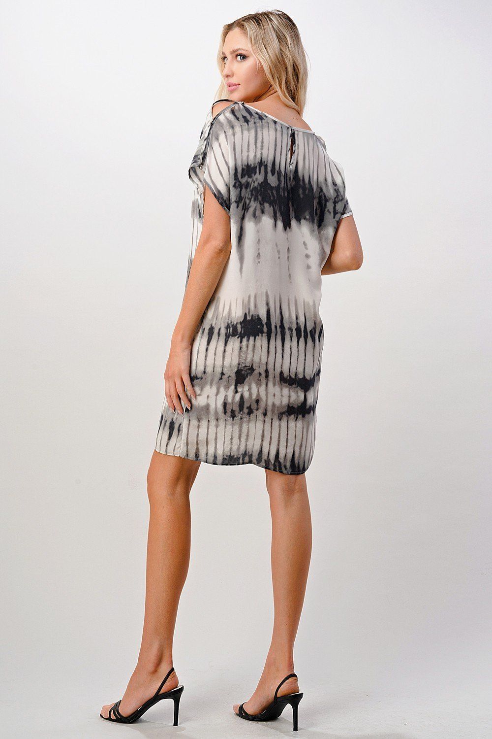 Vestido recto de manga corta con efecto tie-dye