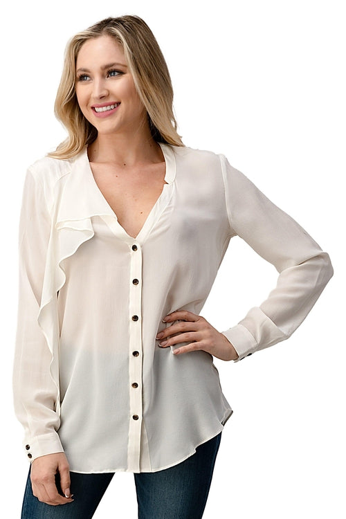 Blusa con botones y detalle de volantes