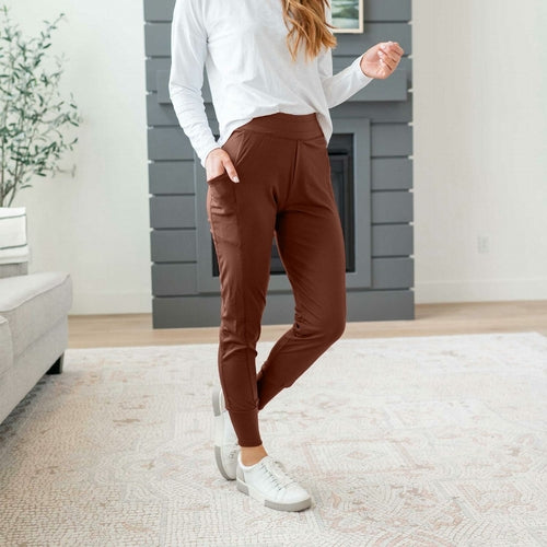 Pantalones deportivos ajustados y sólidos con bolsillos