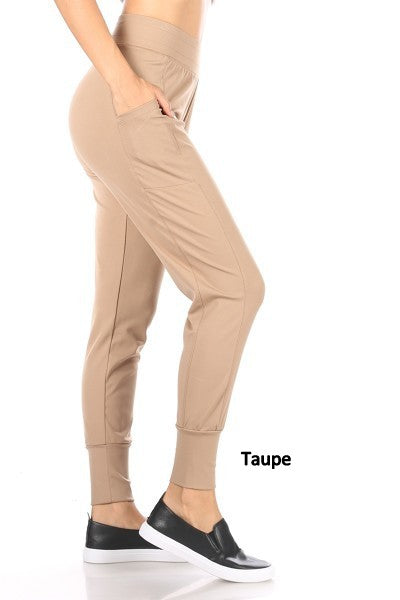 Pantalones deportivos ajustados y sólidos con bolsillos