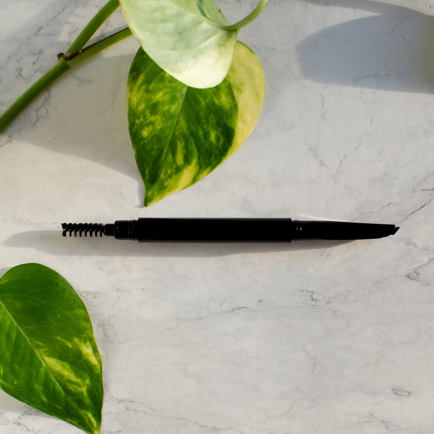 Lápiz de cejas automático - Negro