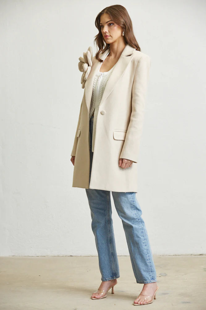 Manteau mi-long pour femme par Rose Paulino