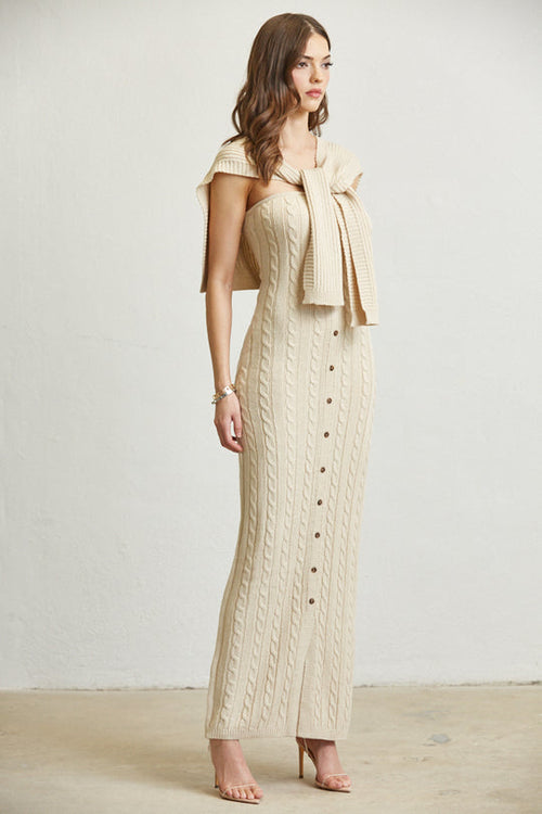 Robe en tricot sans manches et robe pull longue de Rose Paulino