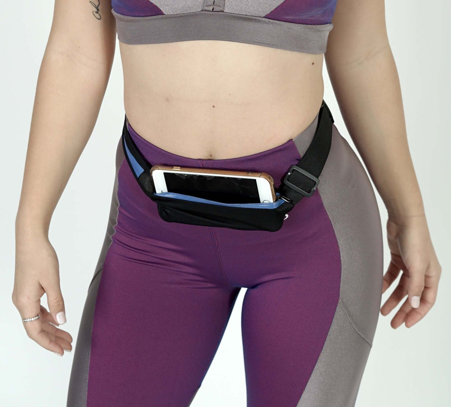 Cinturón para correr de doble bolsillo Stride y riñonera de viaje para actividades al aire libre