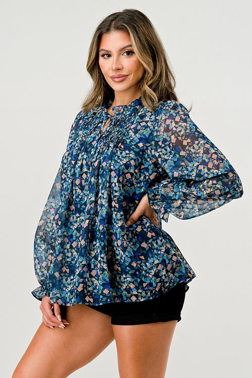 Blusa de manga larga con estampado transparente y detalle fruncido