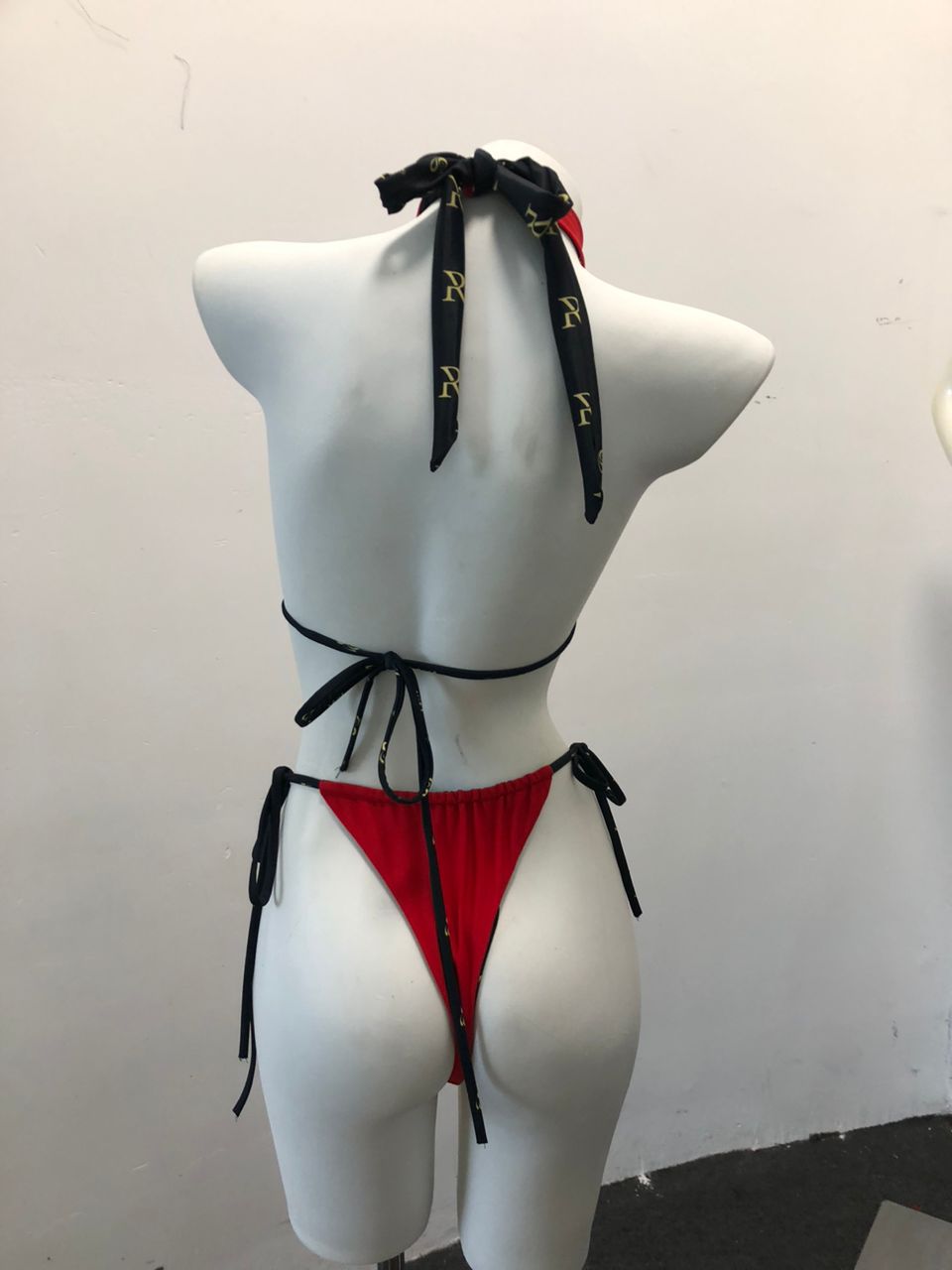 Traje de baño de dos piezas de talla grande de Rose Paulino