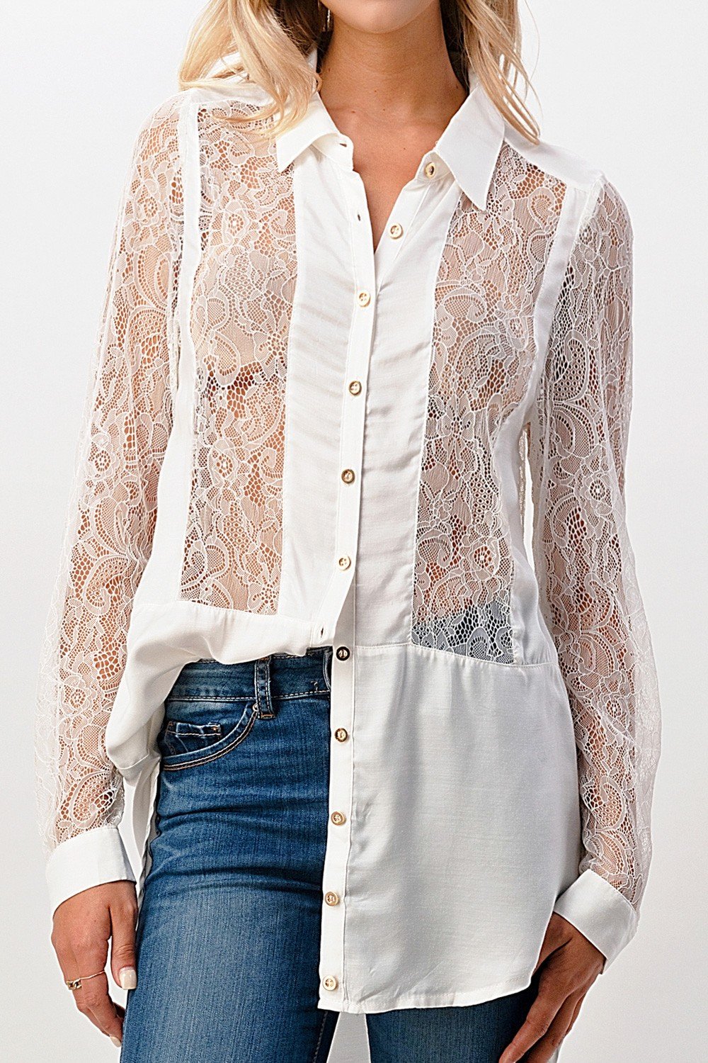 Tunique boutonnée en dentelle transparente