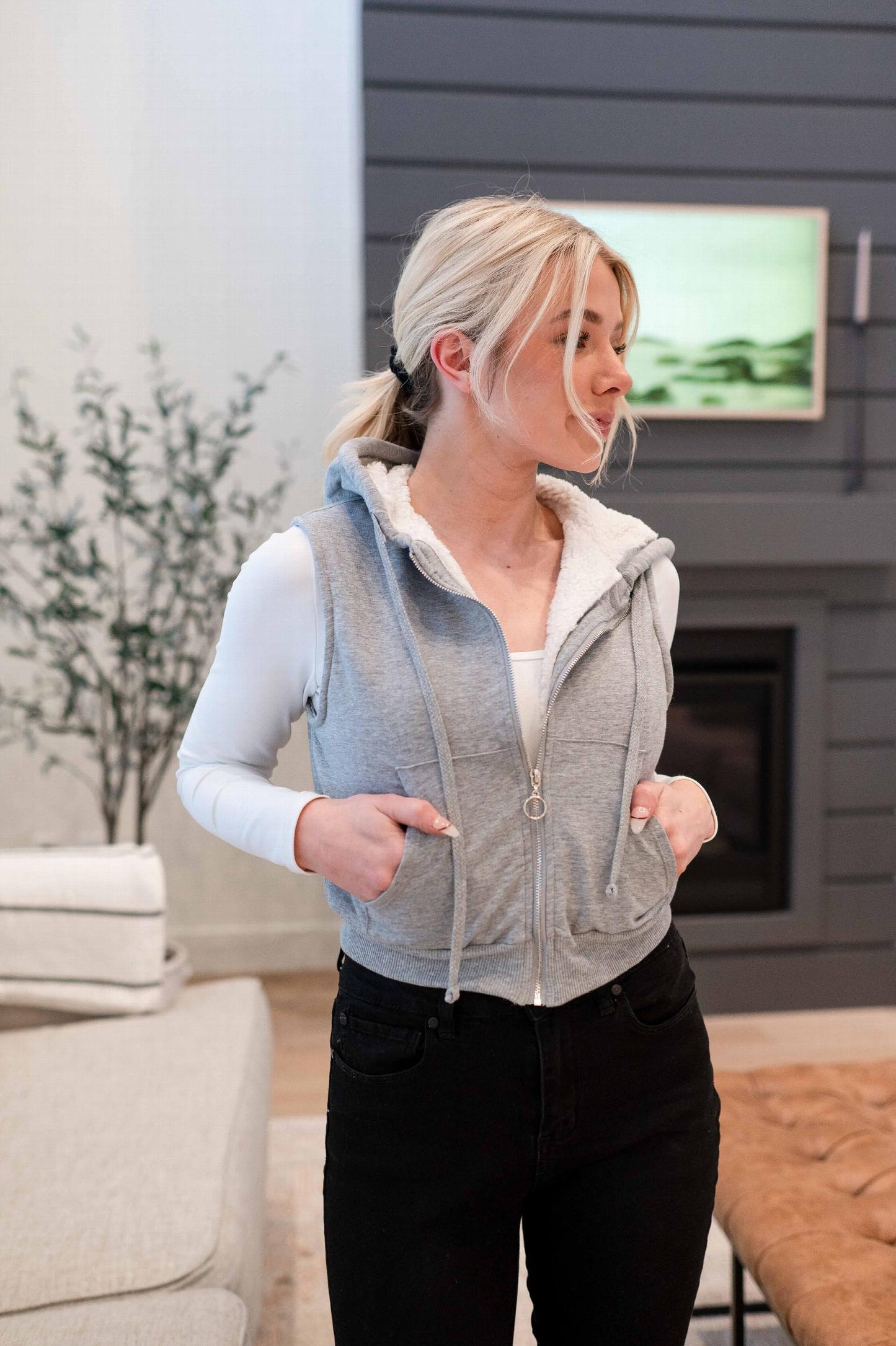 Sherpa-lined French Terry Sleeveless Crop O-ring Zip-up Hoodie