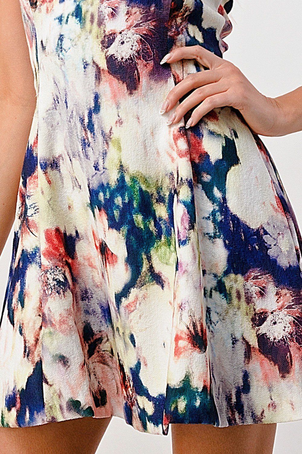 Vestido sin mangas de corte A con estampado floral de acuarela