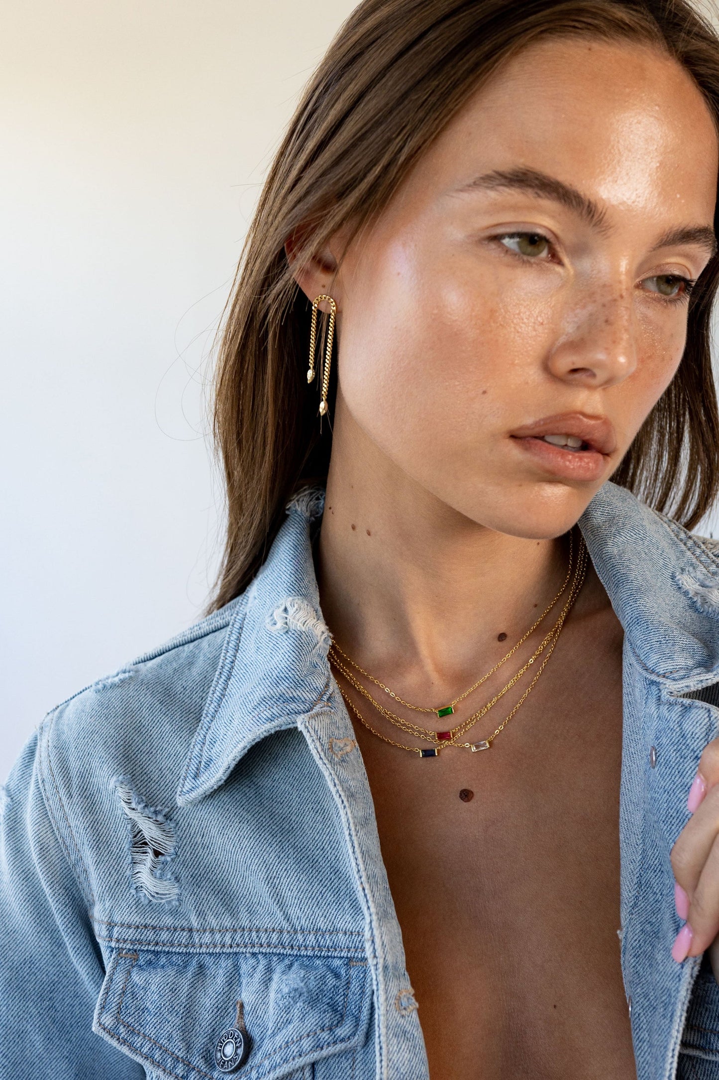 Boucle d'oreille pendante à chaîne Charlotte