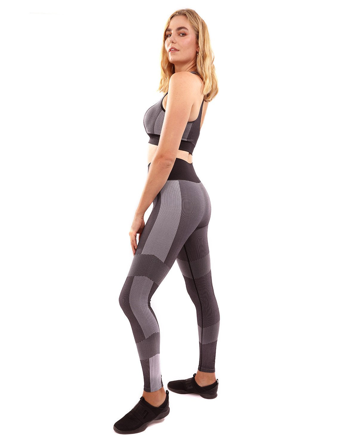 Ensemble leggings et soutien-gorge de sport sans coutures Arleta - Noir