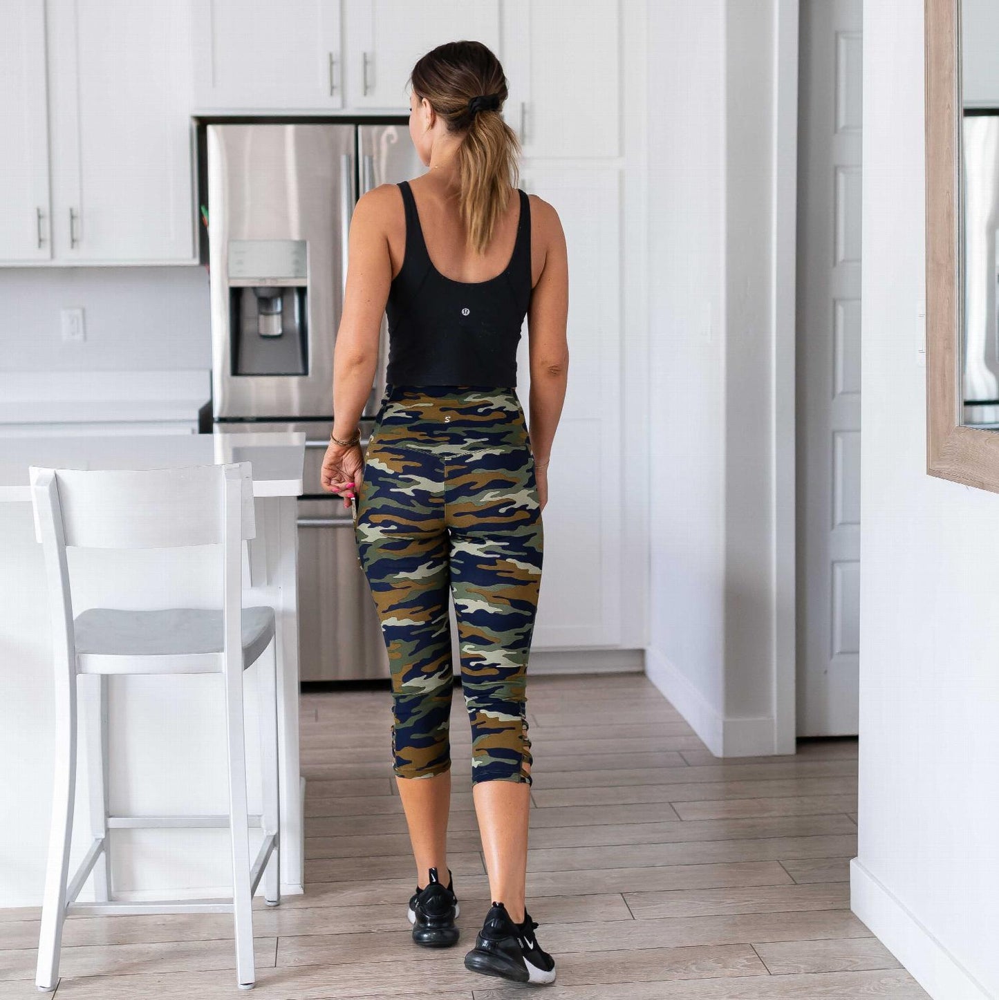 Leggings de yoga capris à découpes croisées camouflage pour femmes, envoyés 2 pantalons