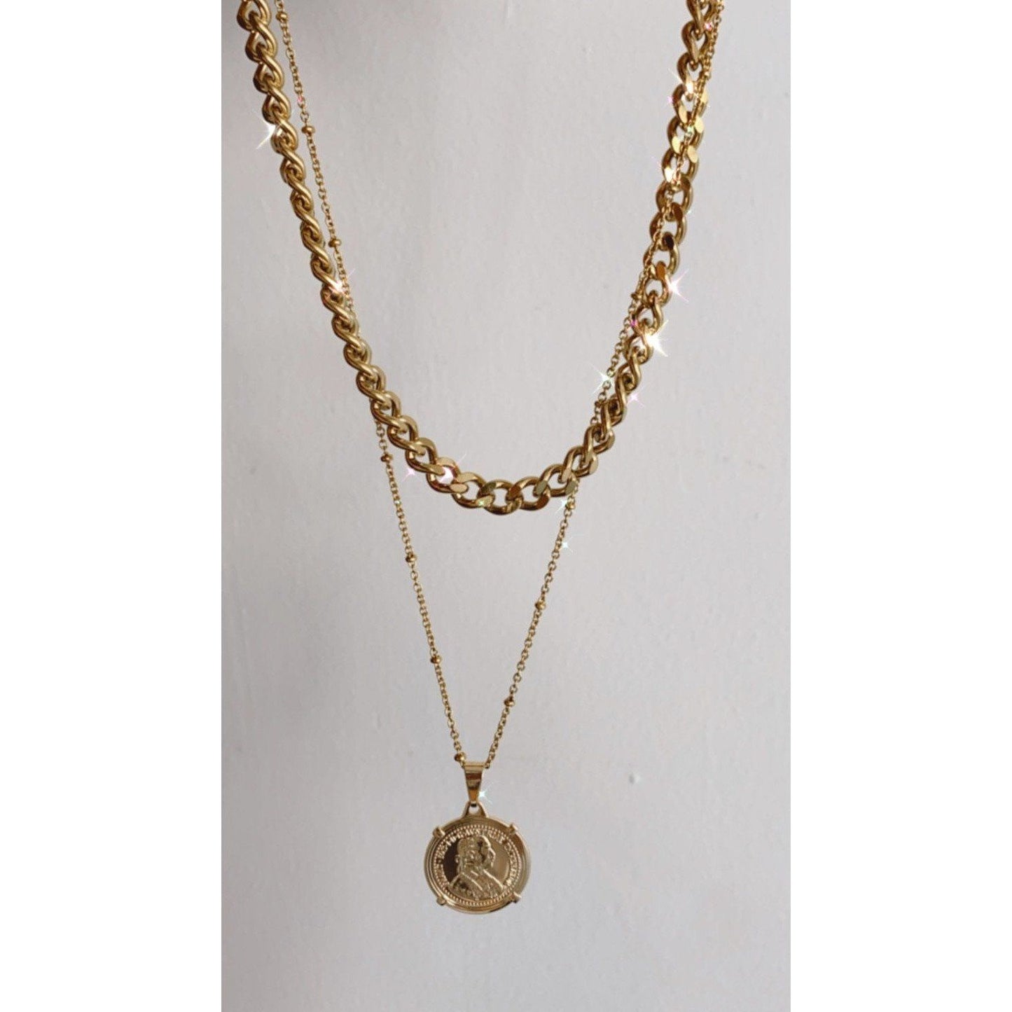 L'Edina : votre collier en or de tous les jours