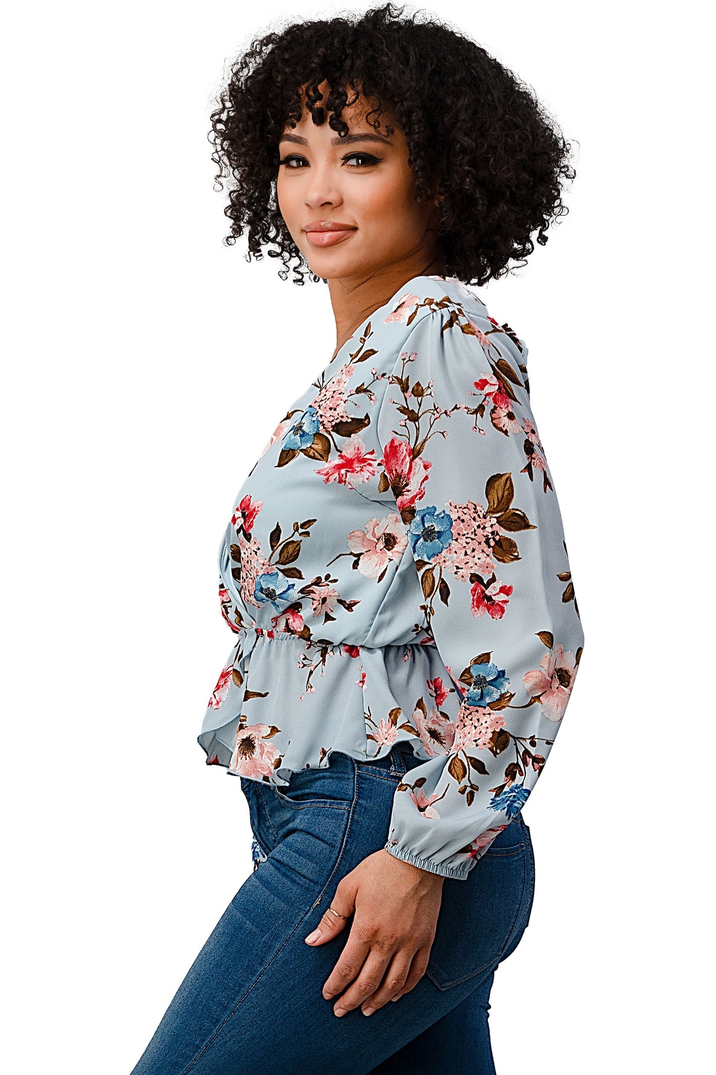 Blusa con dobladillo peplum y sobrepelliz estampada