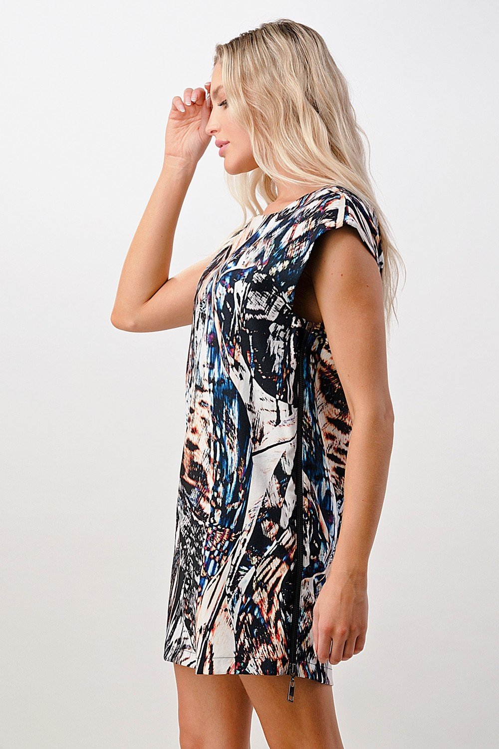 Mini-robe à manches courtes et imprimé abstrait