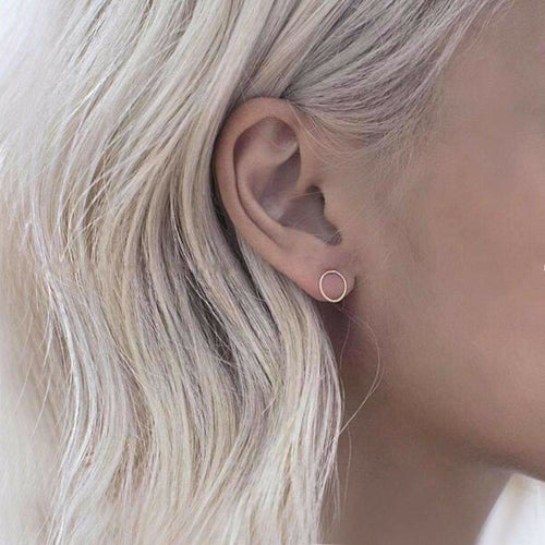 Boucles d'oreilles classiques en forme de cercle