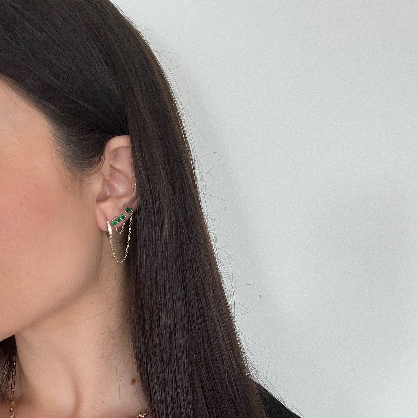 Boucles d'oreilles pendantes en chaîne émeraude Lilou