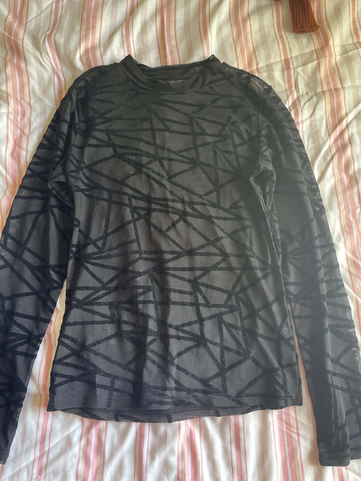 Haut transparent en maille pour femme, manches longues, dentelle florale, motif araignée rhomboïde