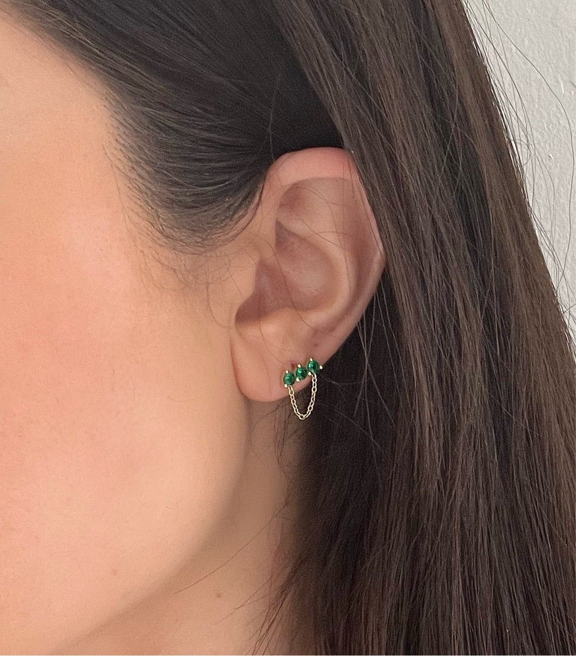 Clous d'oreilles Magda Emerald Chain