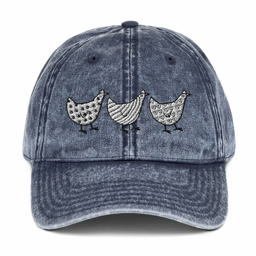 Gorra vintage de sarga de algodón "Three Chickens" de Jacki Easlick