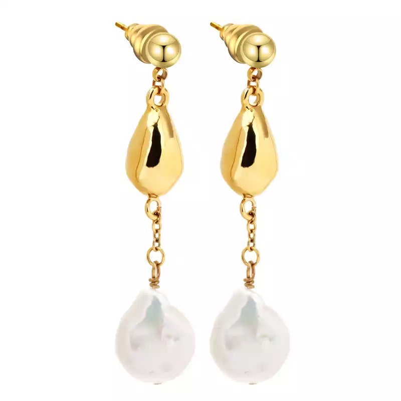 EARRING