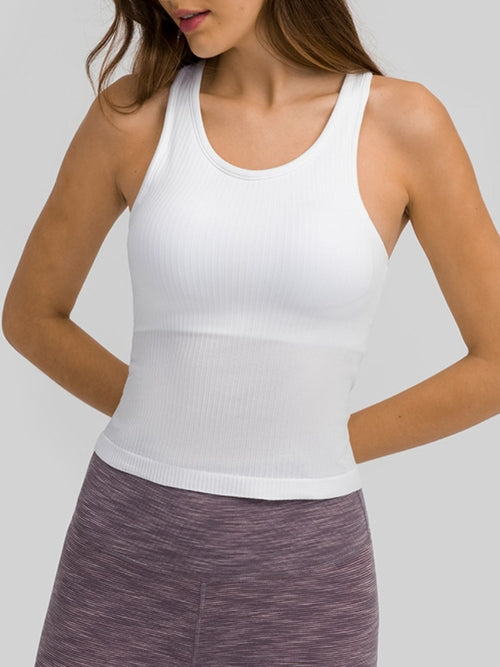 Camiseta deportiva con cuello redondo y espalda cruzada