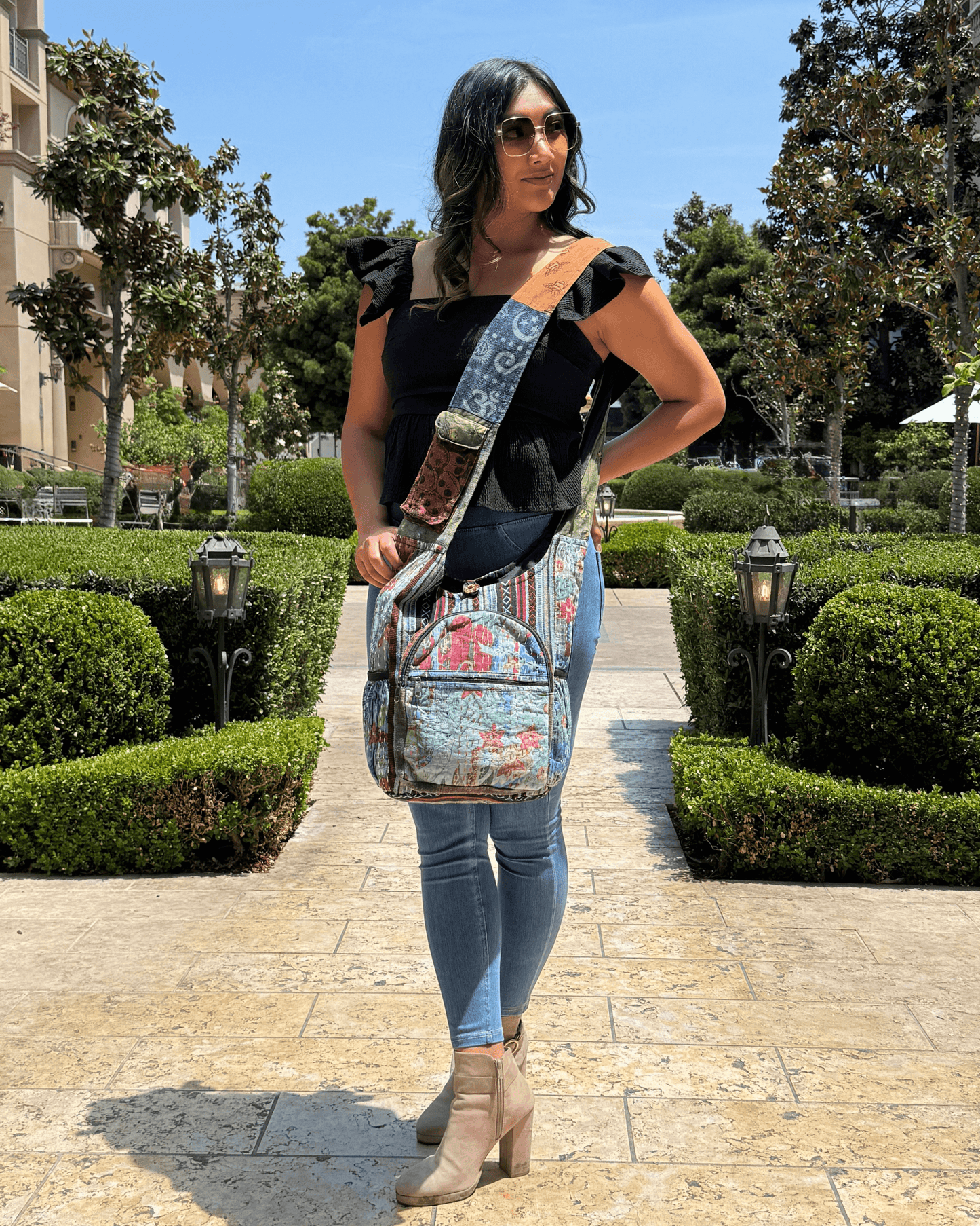 Bolso hobo vintage de patchwork con botella de agua de la colección Kathmandu