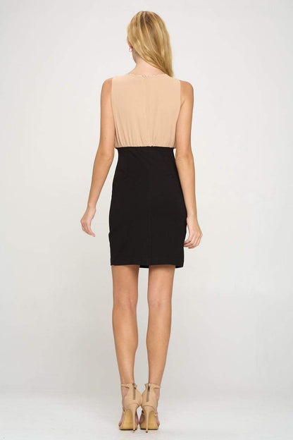 Robe ajustée bicolore sans manches