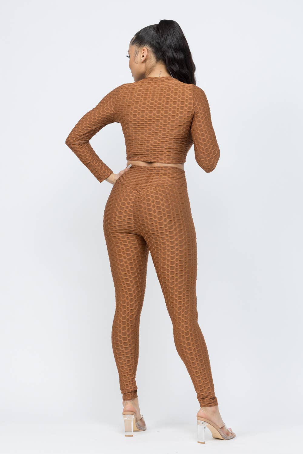 Conjunto de top y leggings con lazo fruncido en nido de abeja