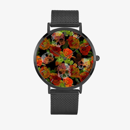 Reloj de cuarzo ultrafino de acero inoxidable con calaveras florales de Jacki Easlick