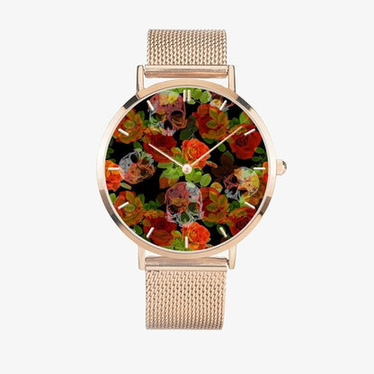 Reloj de cuarzo ultrafino de acero inoxidable con calaveras florales de Jacki Easlick