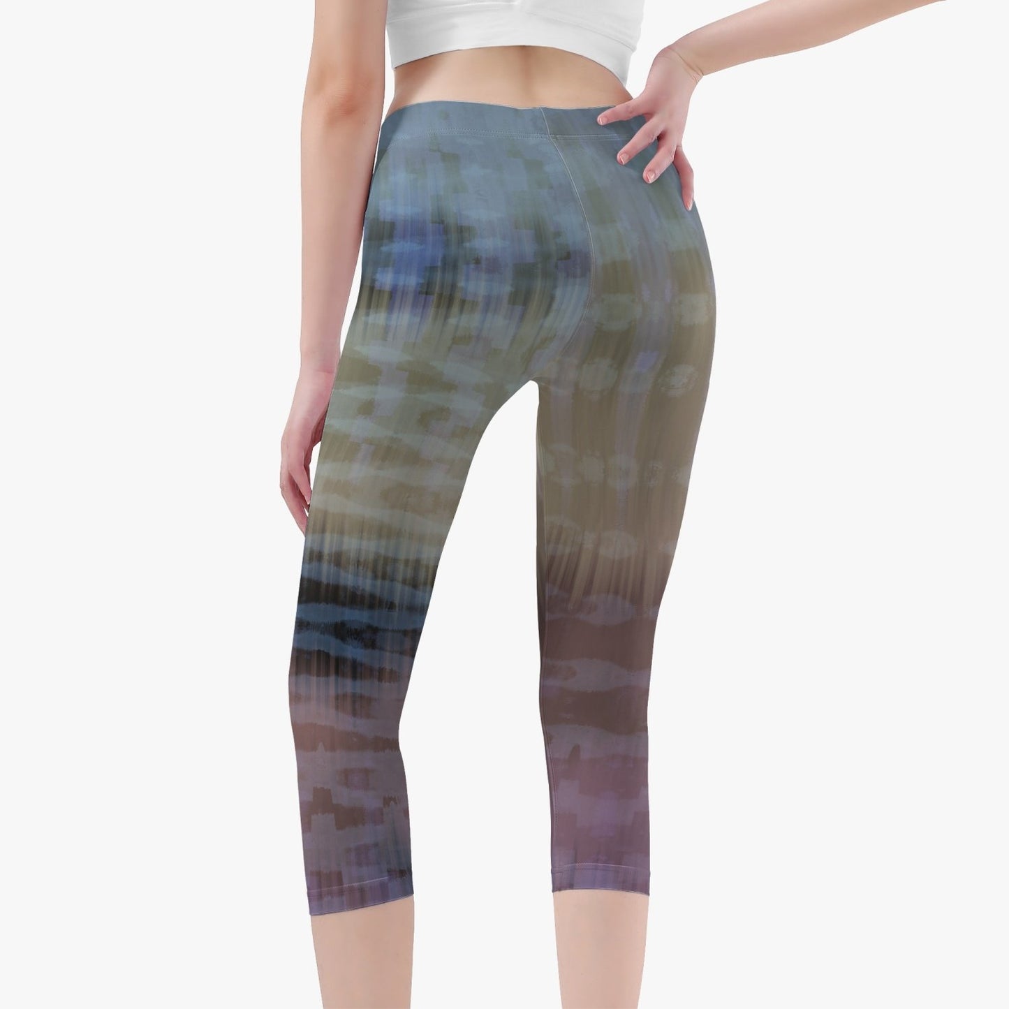 Pantalones de yoga cortos iridiscentes de Jacki Easlick