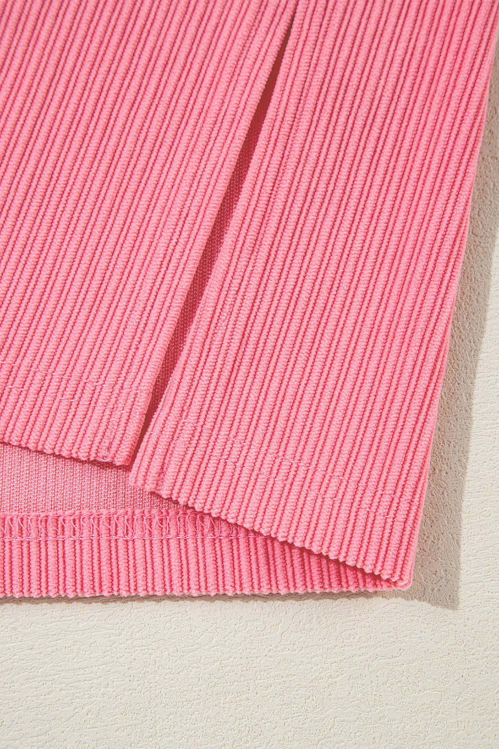Chaqueta de pana Bonbon con botones, detalle de solapa y aberturas laterales
