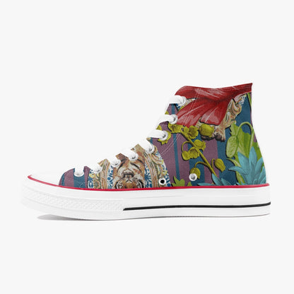 Zapatillas altas de lona con estampado de flores de tigre de Jacki Easlick