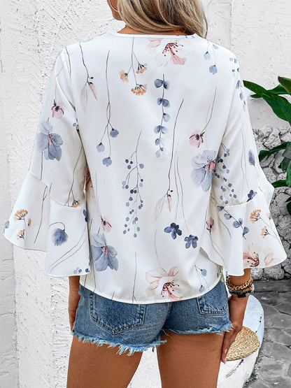 Blusa de media manga con escote en V, estampado con volantes color miel