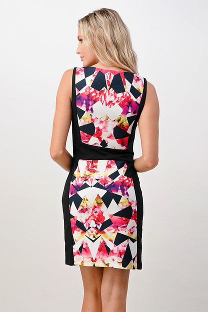 Vestido ajustado con estampado floral geométrico