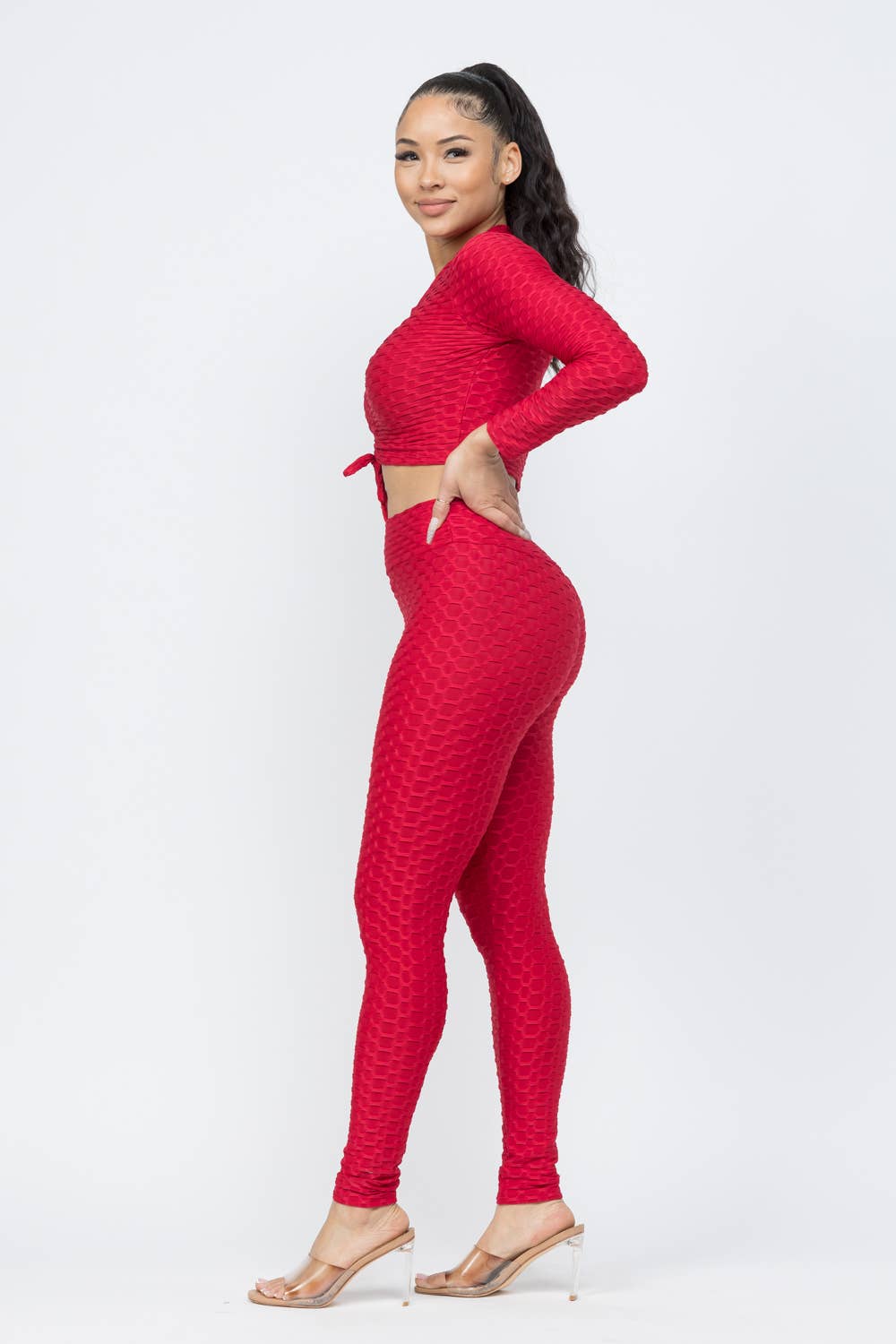 Conjunto de top y leggings con lazo fruncido en nido de abeja