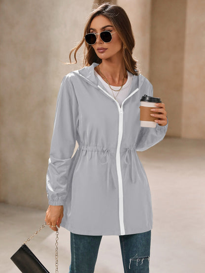 Chaqueta cortavientos impermeable de manga larga con capucha para exteriores de Ivy Lane