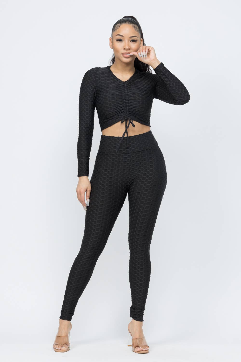 Conjunto de top y leggings con lazo fruncido en nido de abeja
