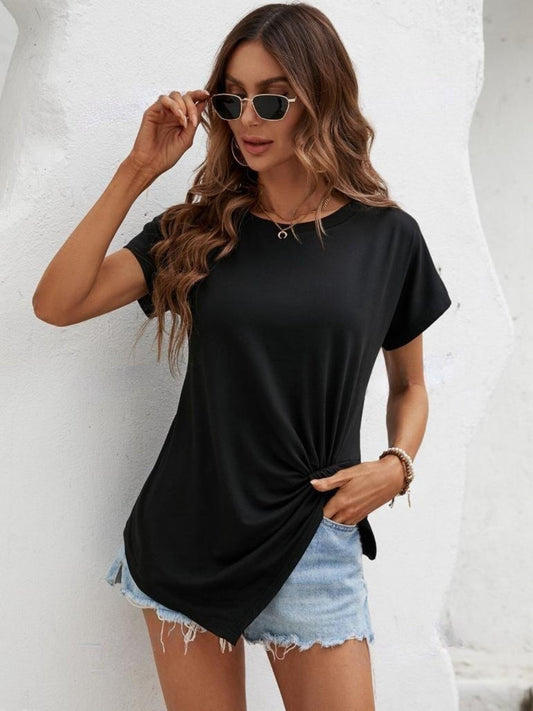 T-shirt col rond à ourlet asymétrique