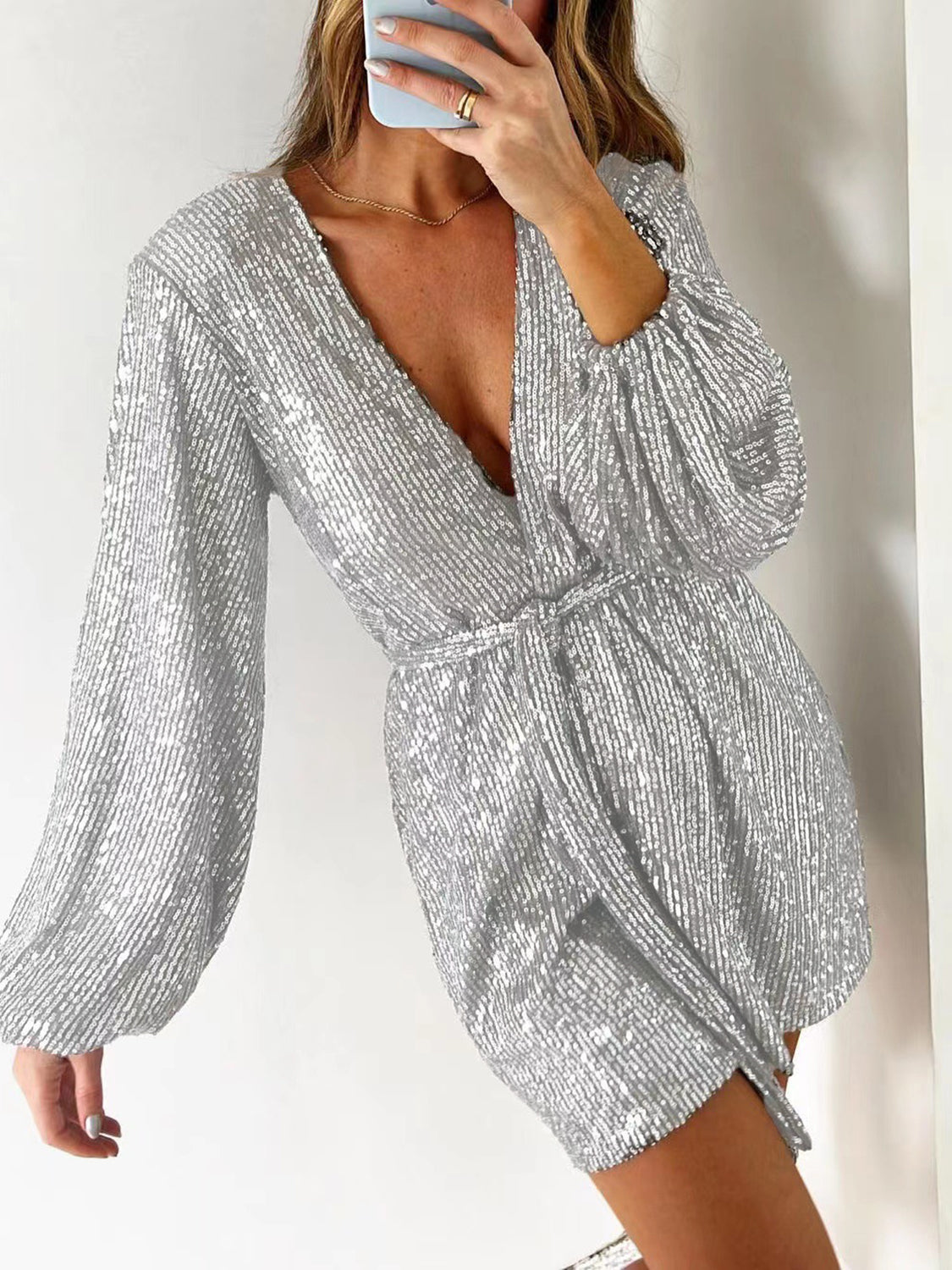 Combinaison à manches longues et surplis à sequins, taille nouée