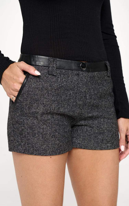 Pantalones cortos de tweed de cintura alta con ribete de piel sintética
