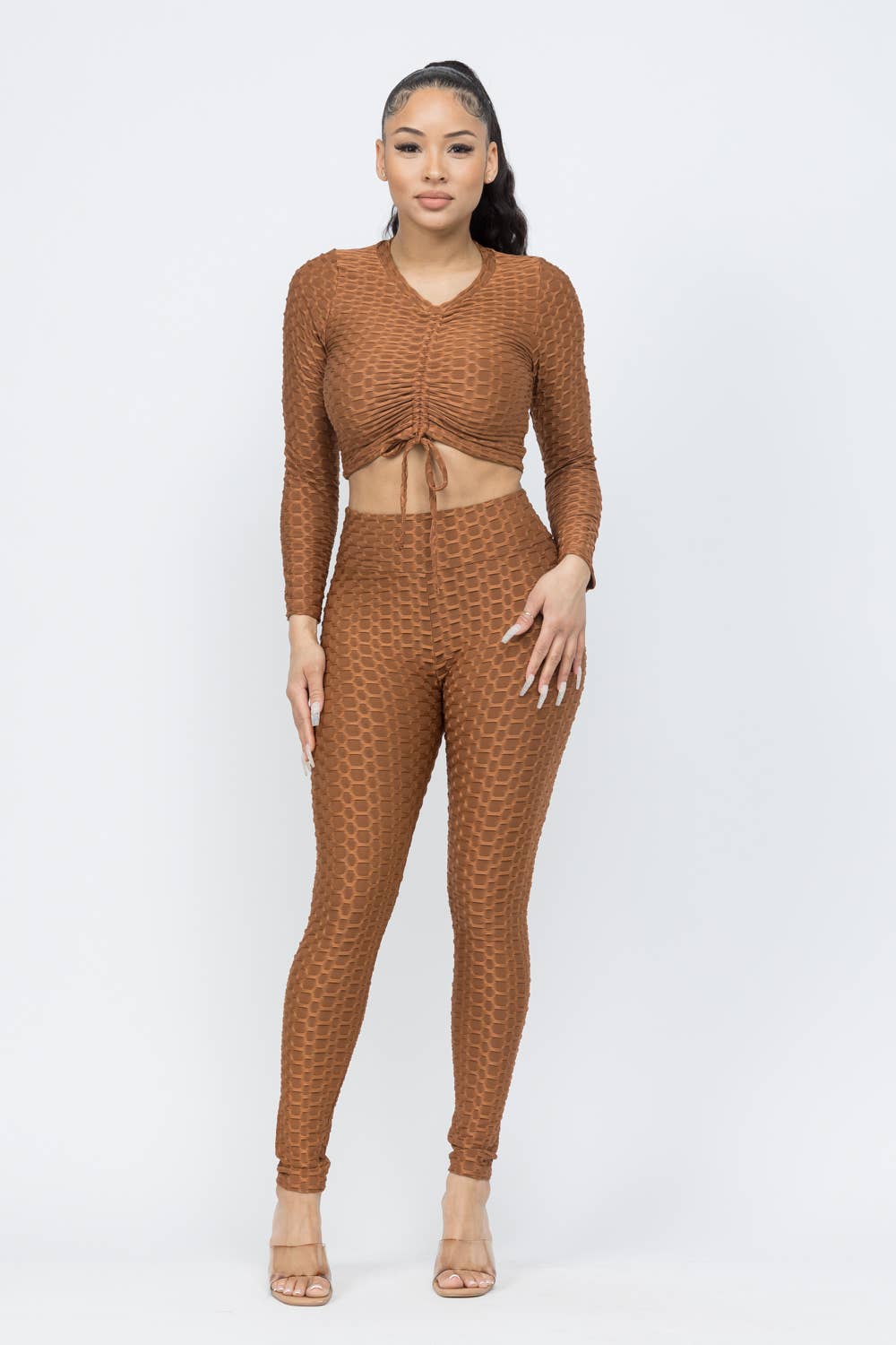 Conjunto de top y leggings con lazo fruncido en nido de abeja