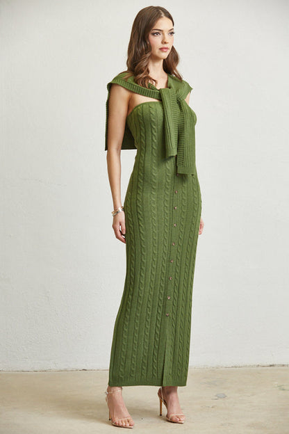 Robe en tricot sans manches et robe pull longue de Rose Paulino
