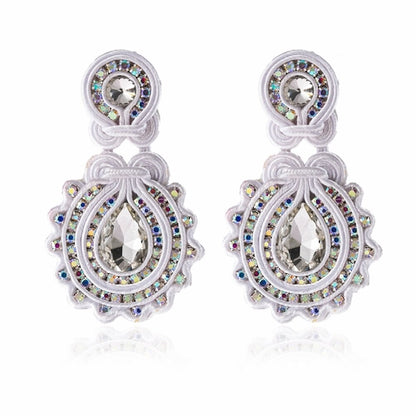 Pendientes de soutache hechos a mano