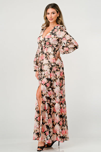 Vestido largo de manga larga con abertura alta y falda escalonada